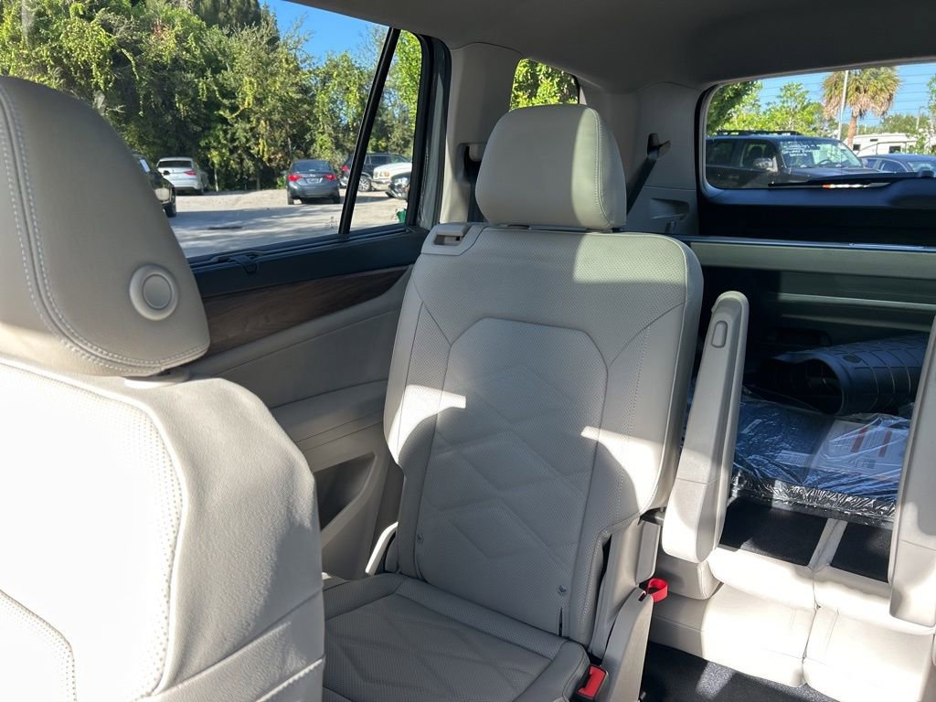 New 2026 Volkswagen Atlas SE FWD image 41