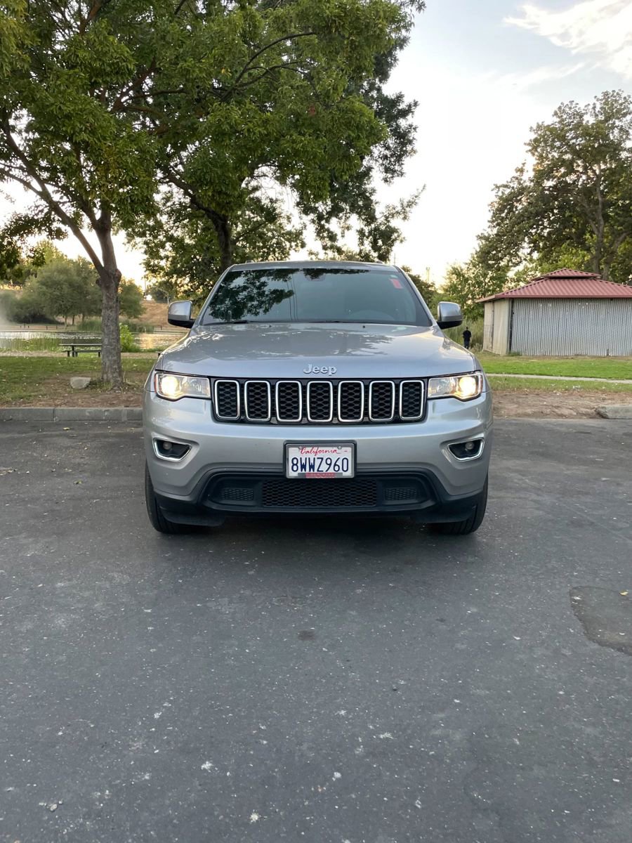 Used 2018 Jeep Grand Cherokee Laredo