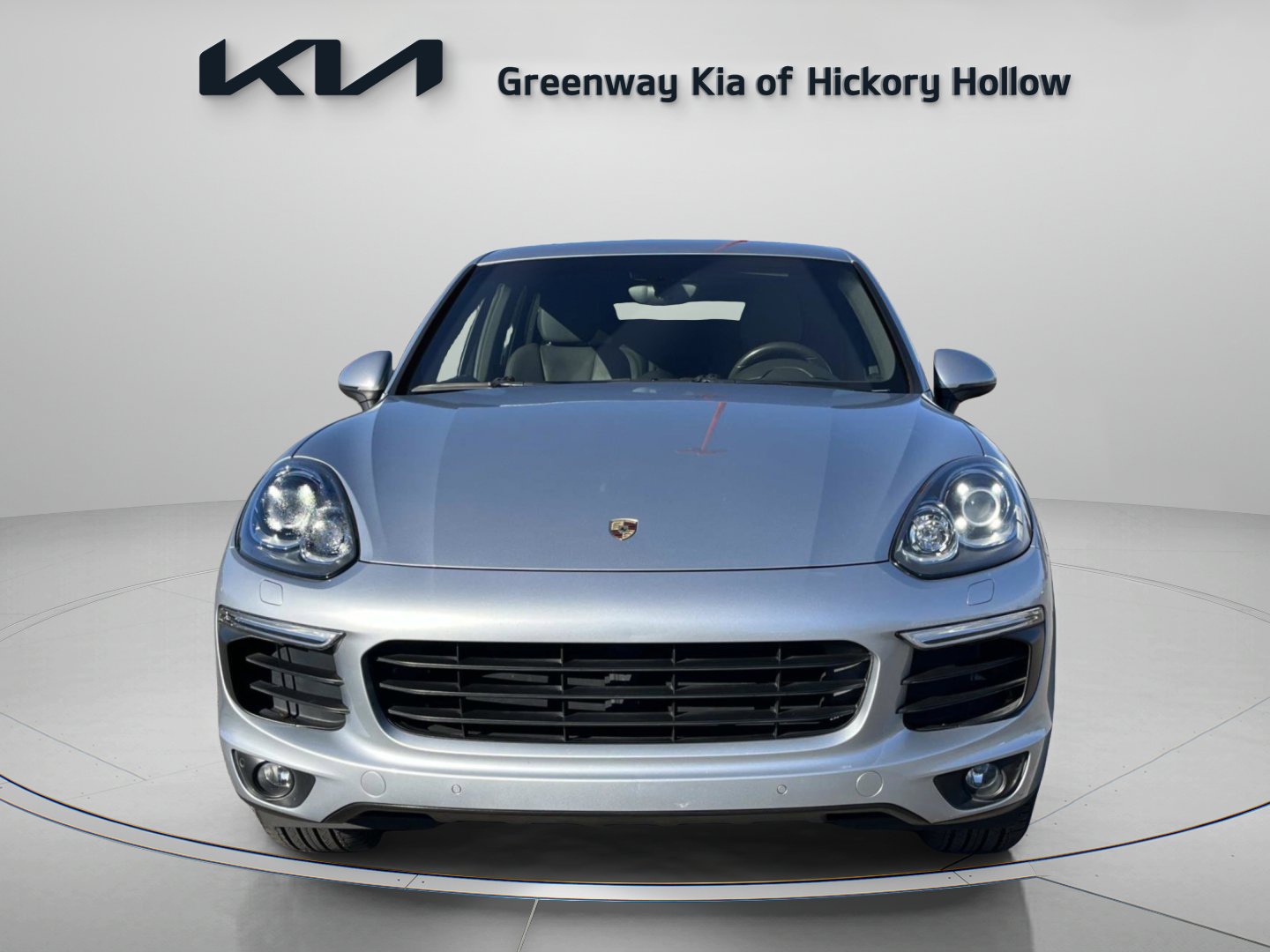 Used 2017 Porsche Cayenne Platinum Edition image 2