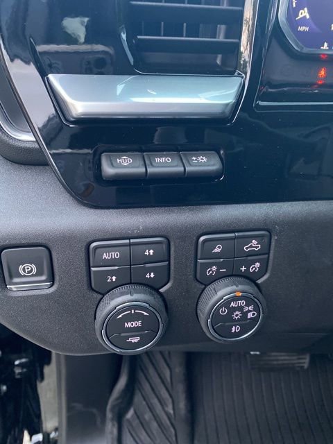 New 2026 Chevrolet Silverado 1500 LTZ w/ LTZ Premium Package image 13