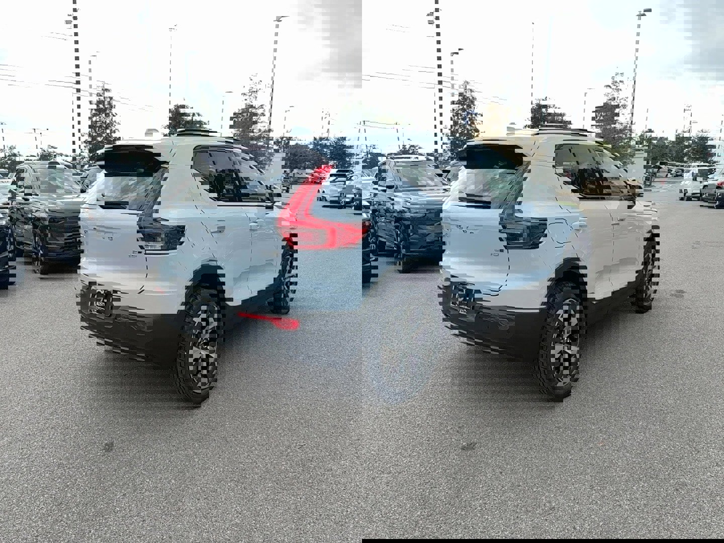 New 2026 Volvo XC40 B5 Core image 7