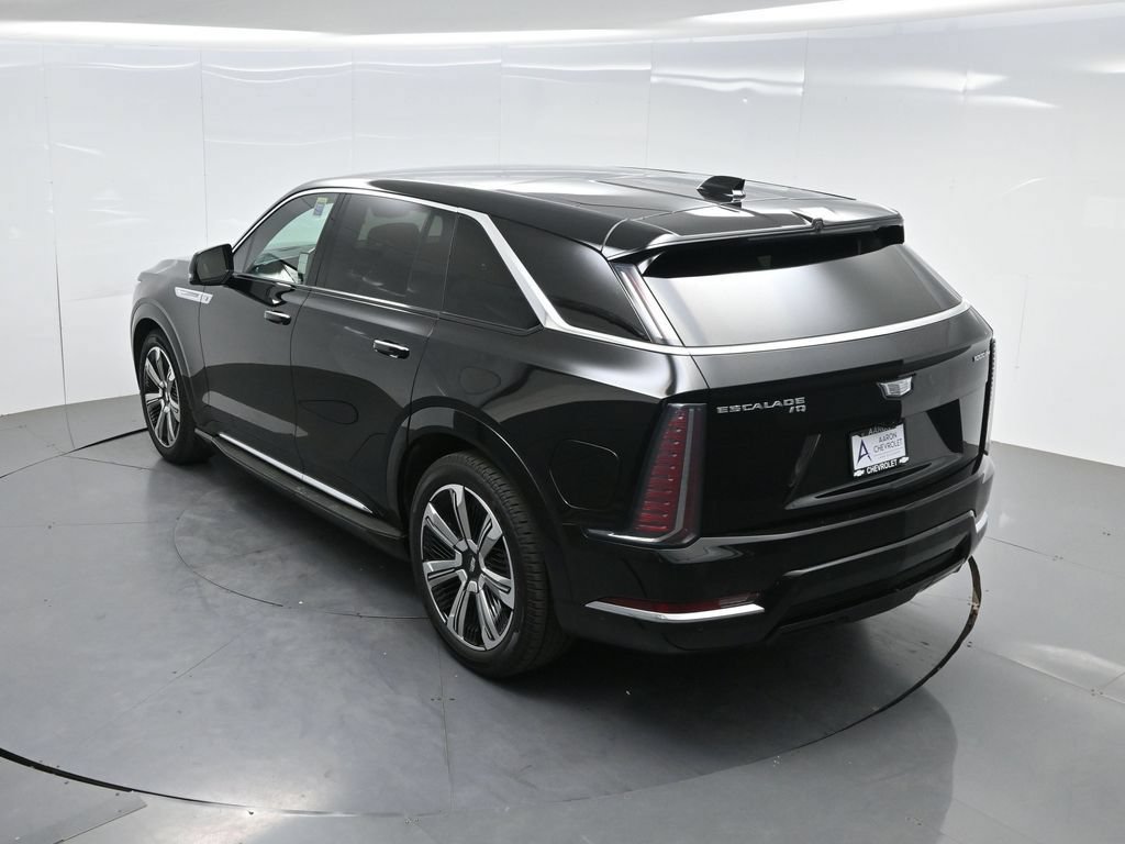 Used 2025 Cadillac Escalade IQ Luxury 2 w/ LPO, Premium Carpet Package AWD/4WD image 45
