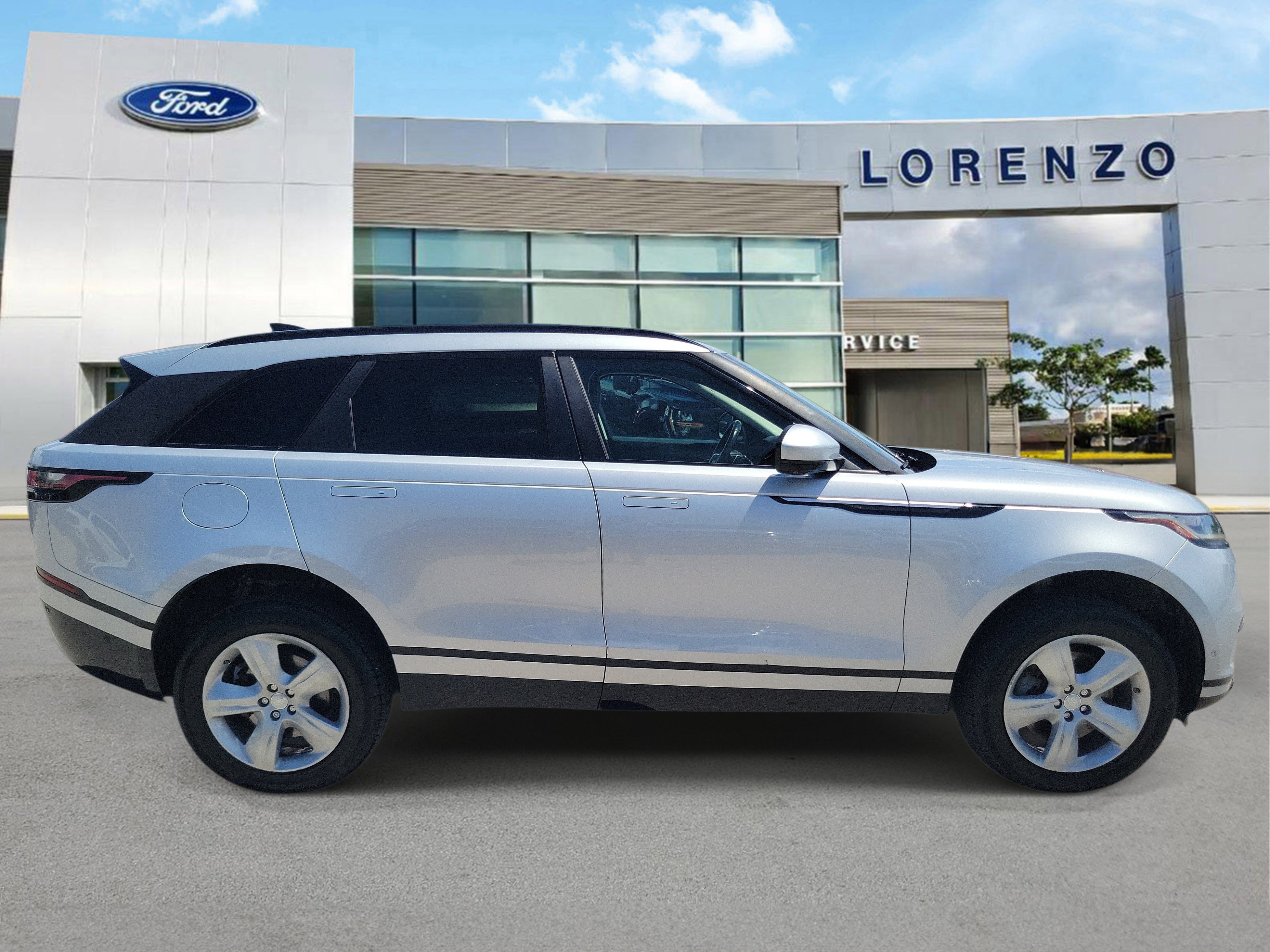 Used 2021 Land Rover Range Rover Velar S AWD/4WD image 4
