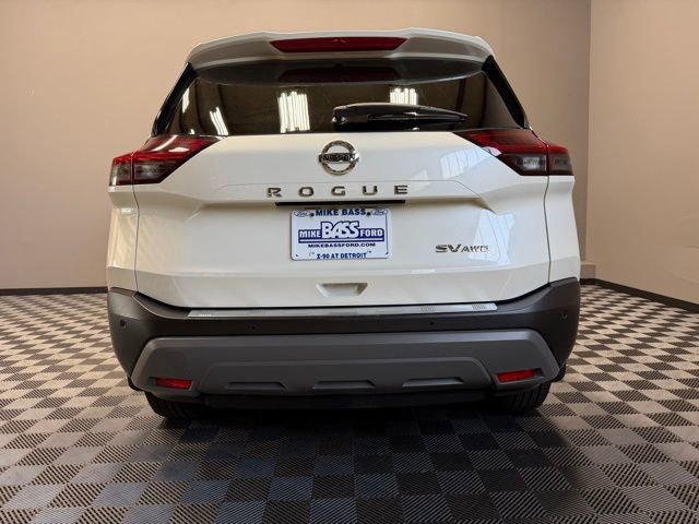 Used 2021 Nissan Rogue SV AWD/4WD image 9