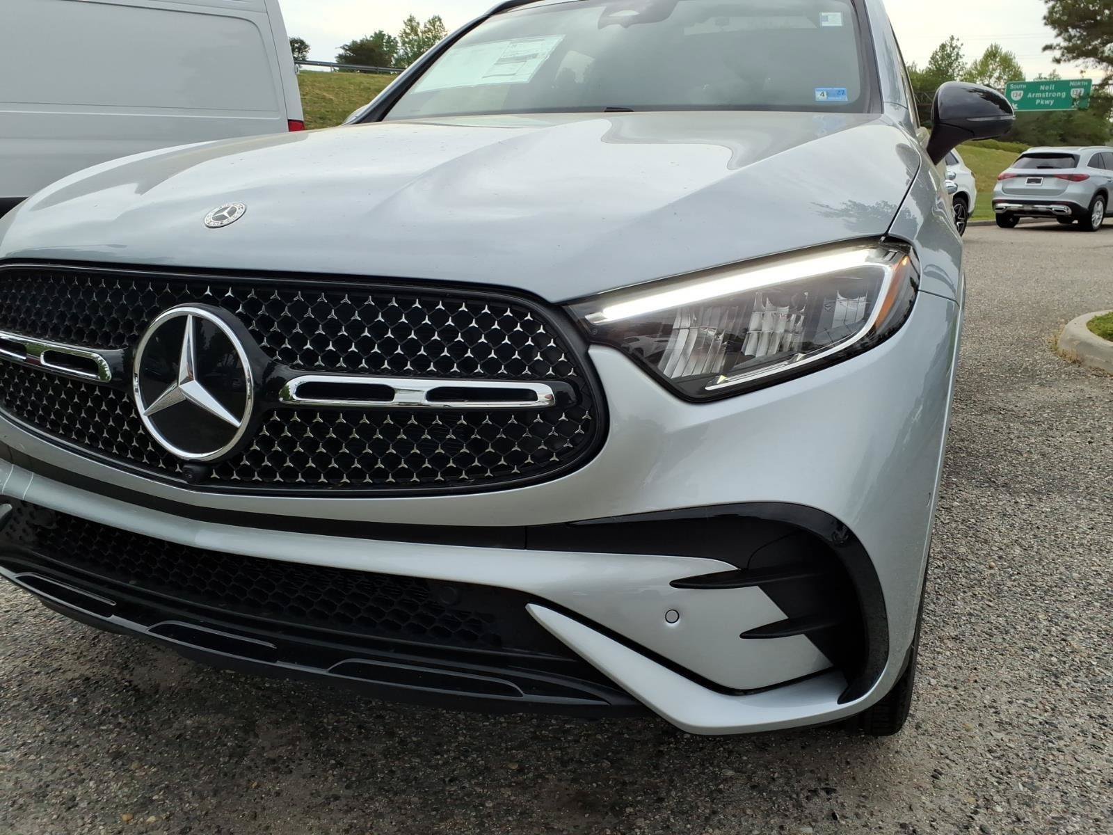 New 2026 Mercedes-Benz GLC 300 4MATIC image 2