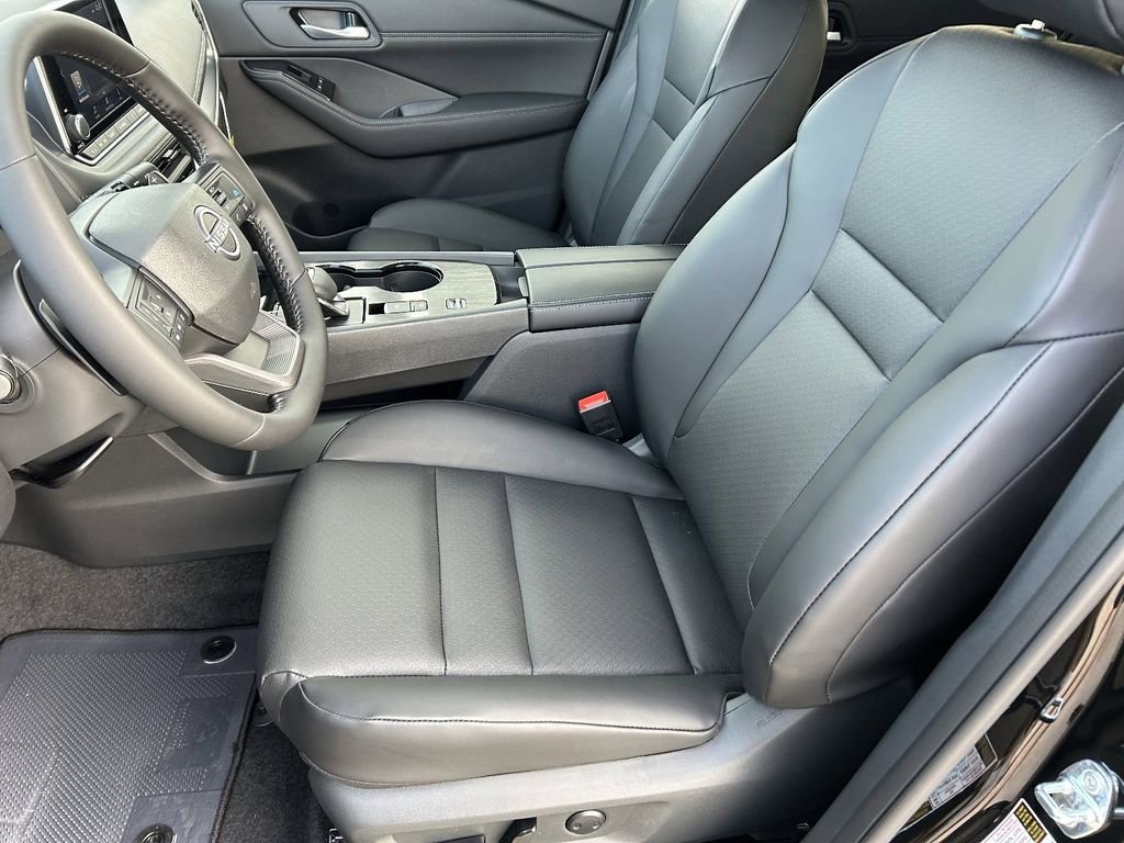 New 2026 Nissan Rogue SV image 16