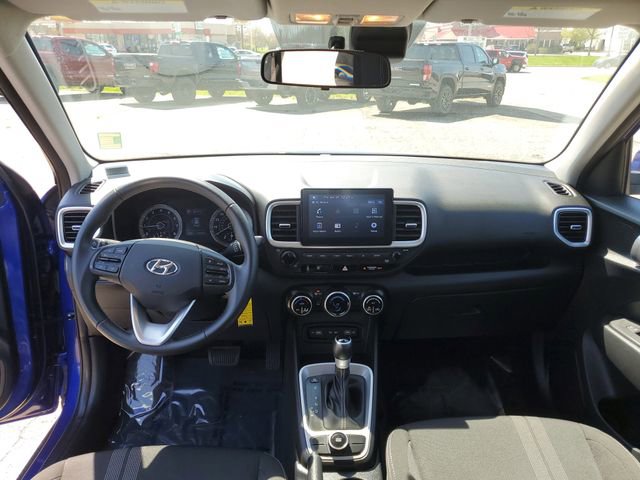Used 2022 Hyundai Venue SEL FWD image 23