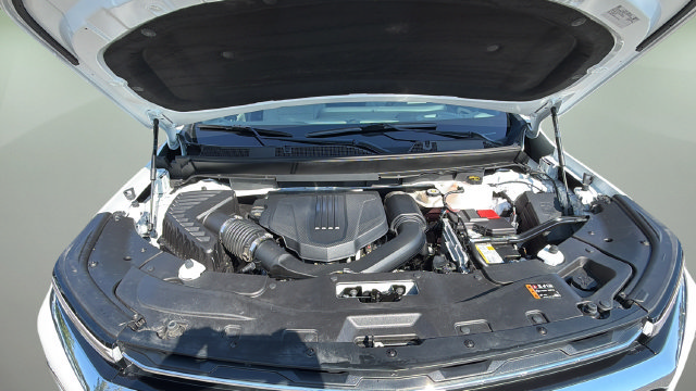 Used 2026 Chevrolet Traverse LT w/ Driver Confidence Package FWD image 34