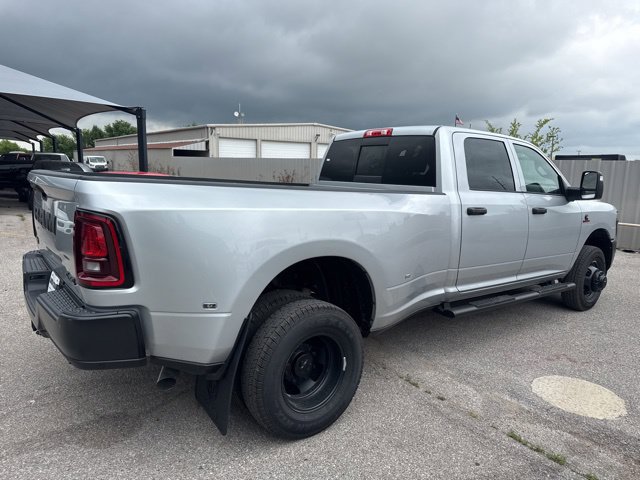 New 2026 RAM 3500 Tradesman AWD/4WD image 6