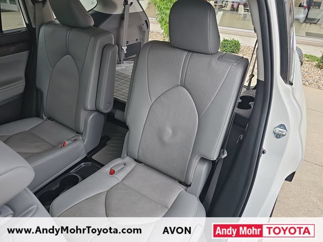 Used 2023 Toyota Highlander Limited AWD/4WD image 30
