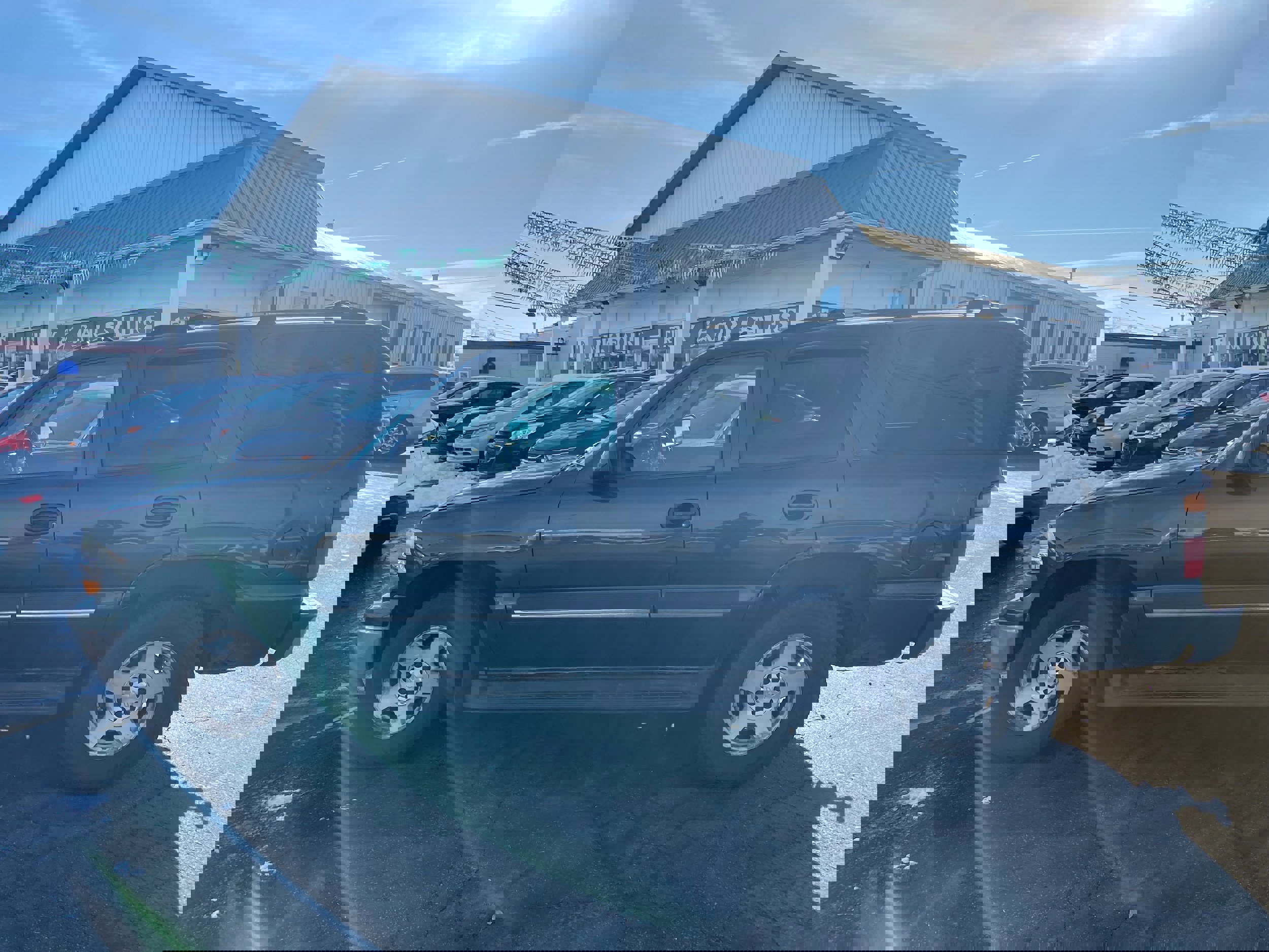 Used 2005 Chevrolet Tahoe LT w/ LT Preferred Equipment Group image 8