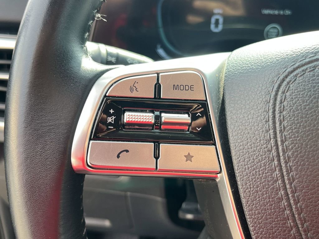 Used 2025 Kia Telluride S image 18