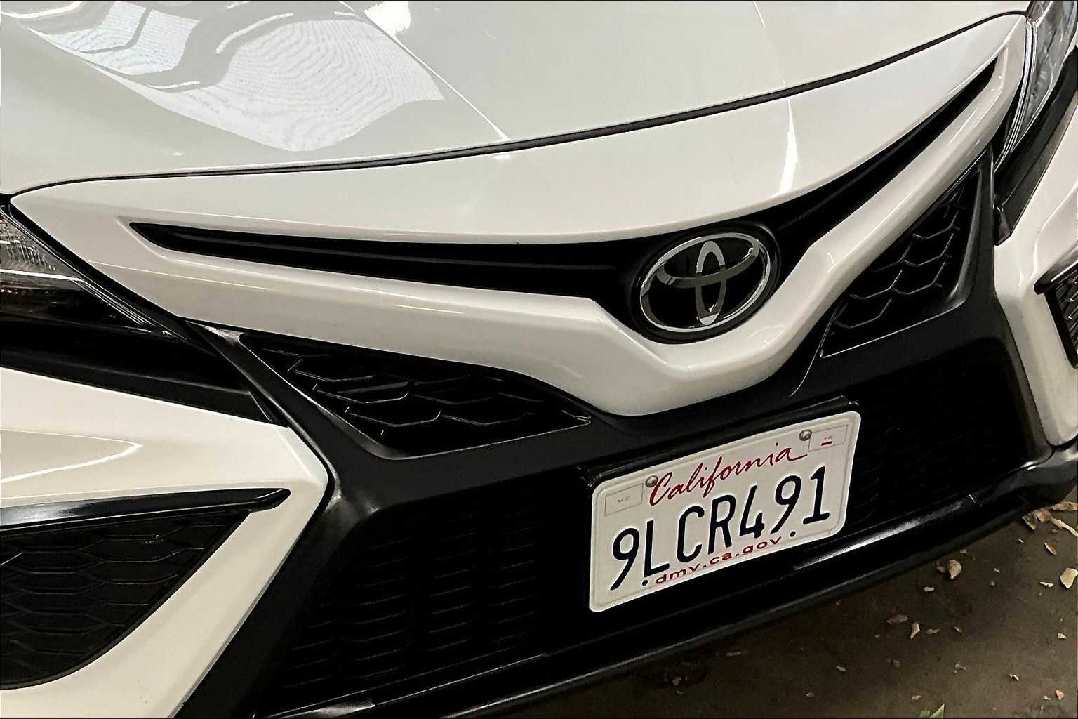 Used 2024 Toyota Camry SE w/ Cold Weather Package image 32