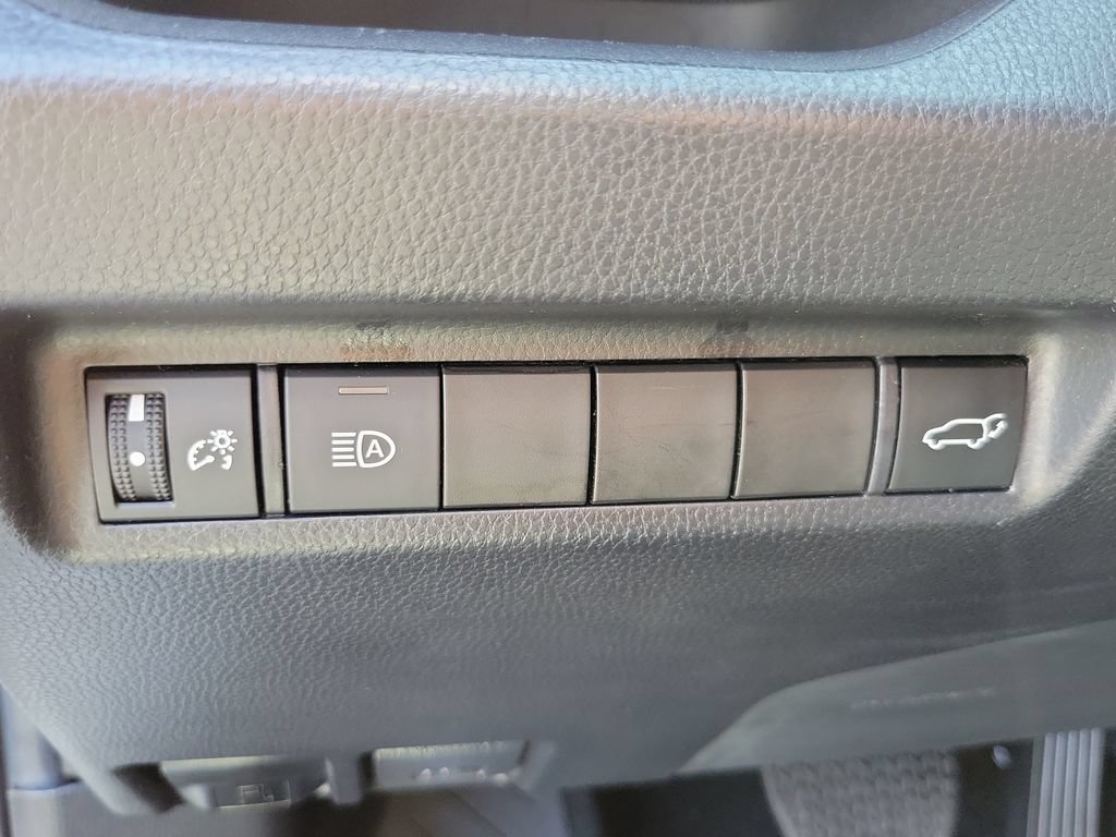 Used 2022 Toyota RAV4 XLE Premium FWD image 21