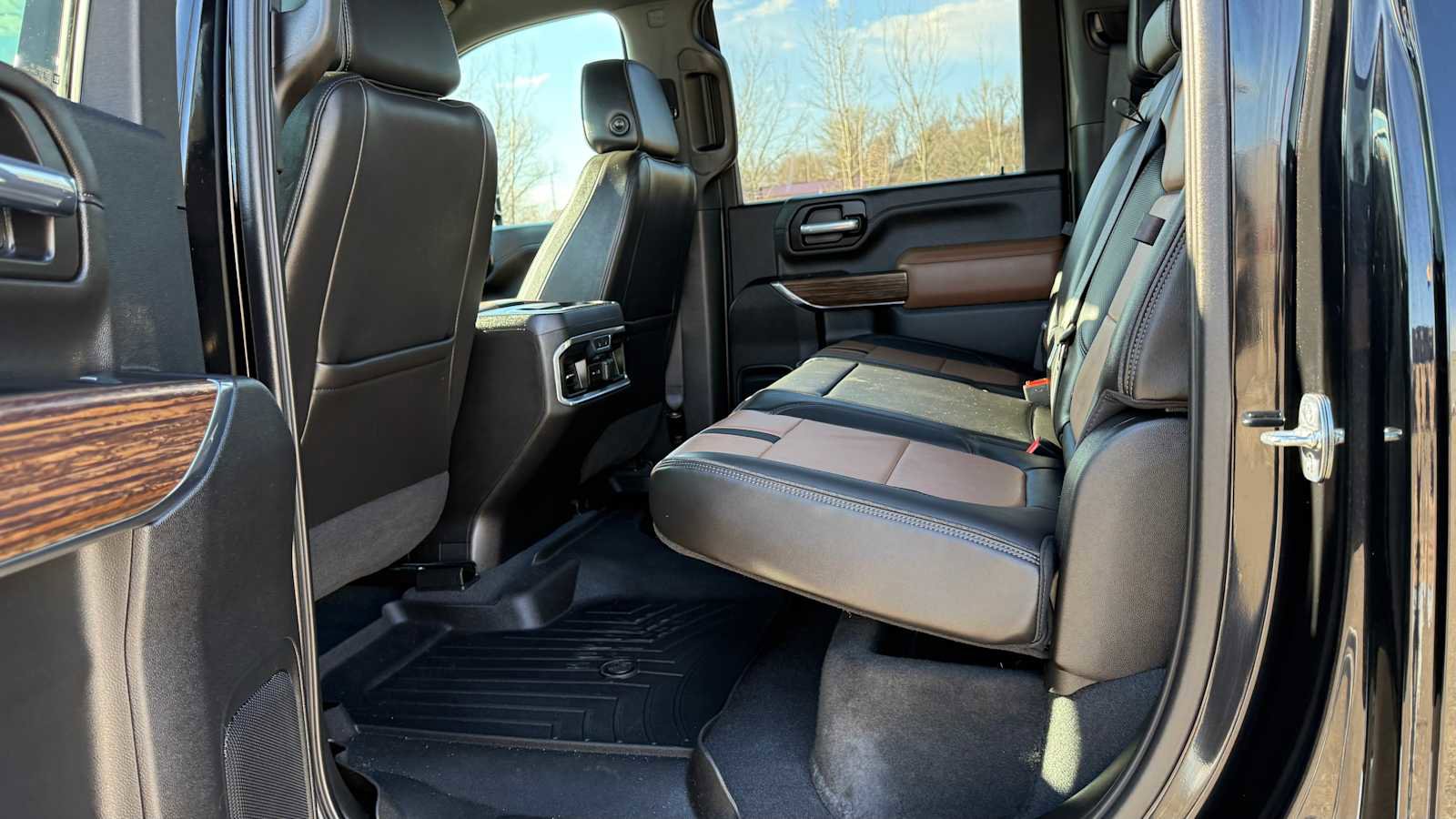 Used 2021 Chevrolet Silverado 3500 High Country AWD/4WD image 8