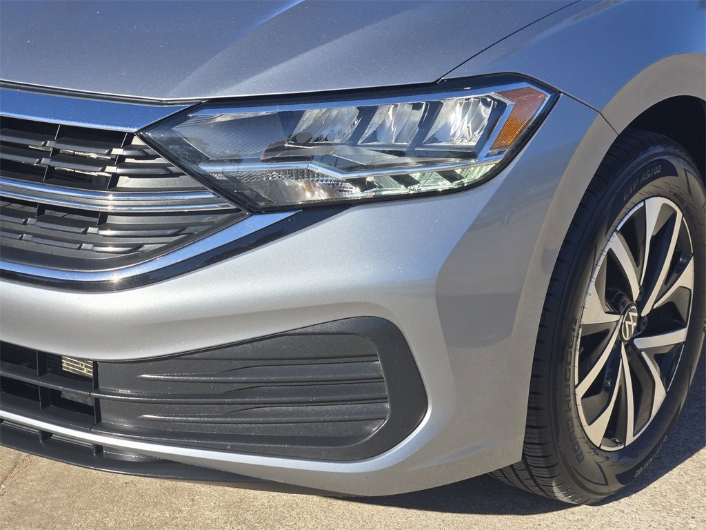 Used 2024 Volkswagen Jetta S image 10