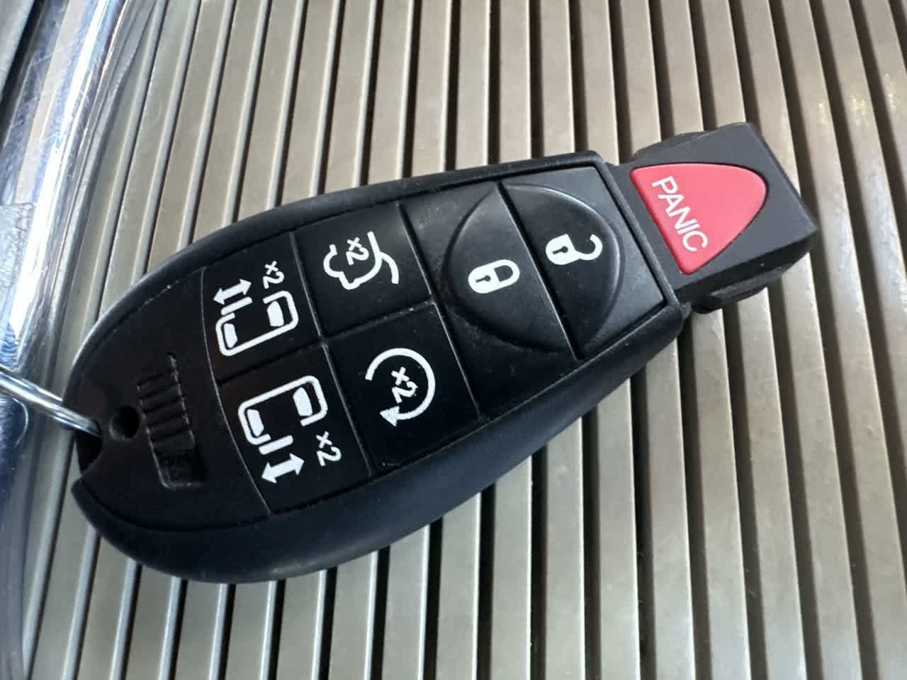 Used 2019 Dodge Grand Caravan SXT FWD image 28