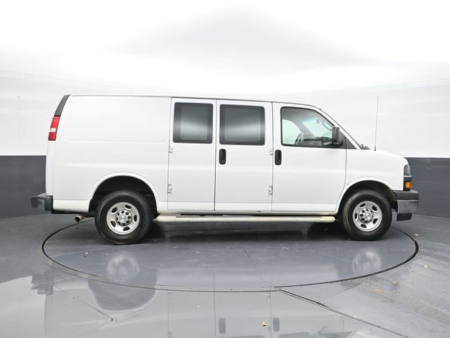 Used 2021 Chevrolet Express 2500 w/ Driver Convenience Package image 18