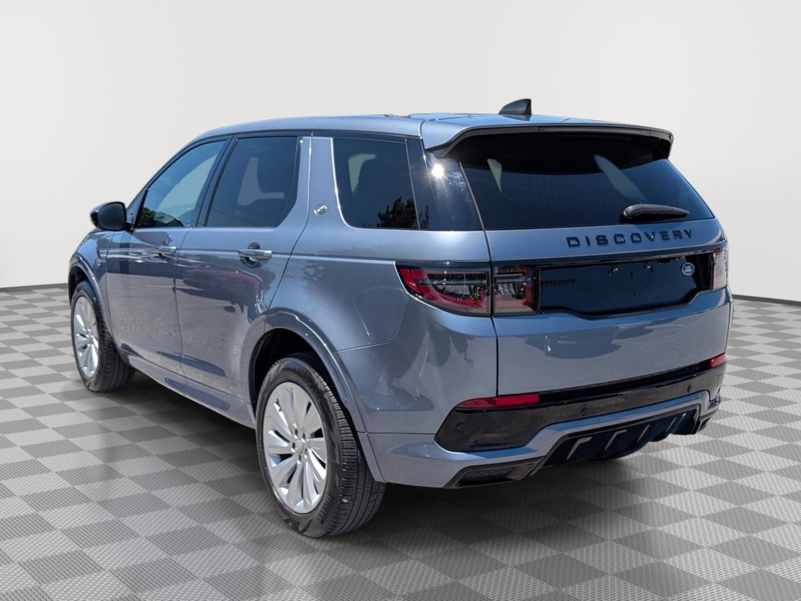 Used 2022 Land Rover Discovery Sport S R-Dynamic AWD/4WD image 3