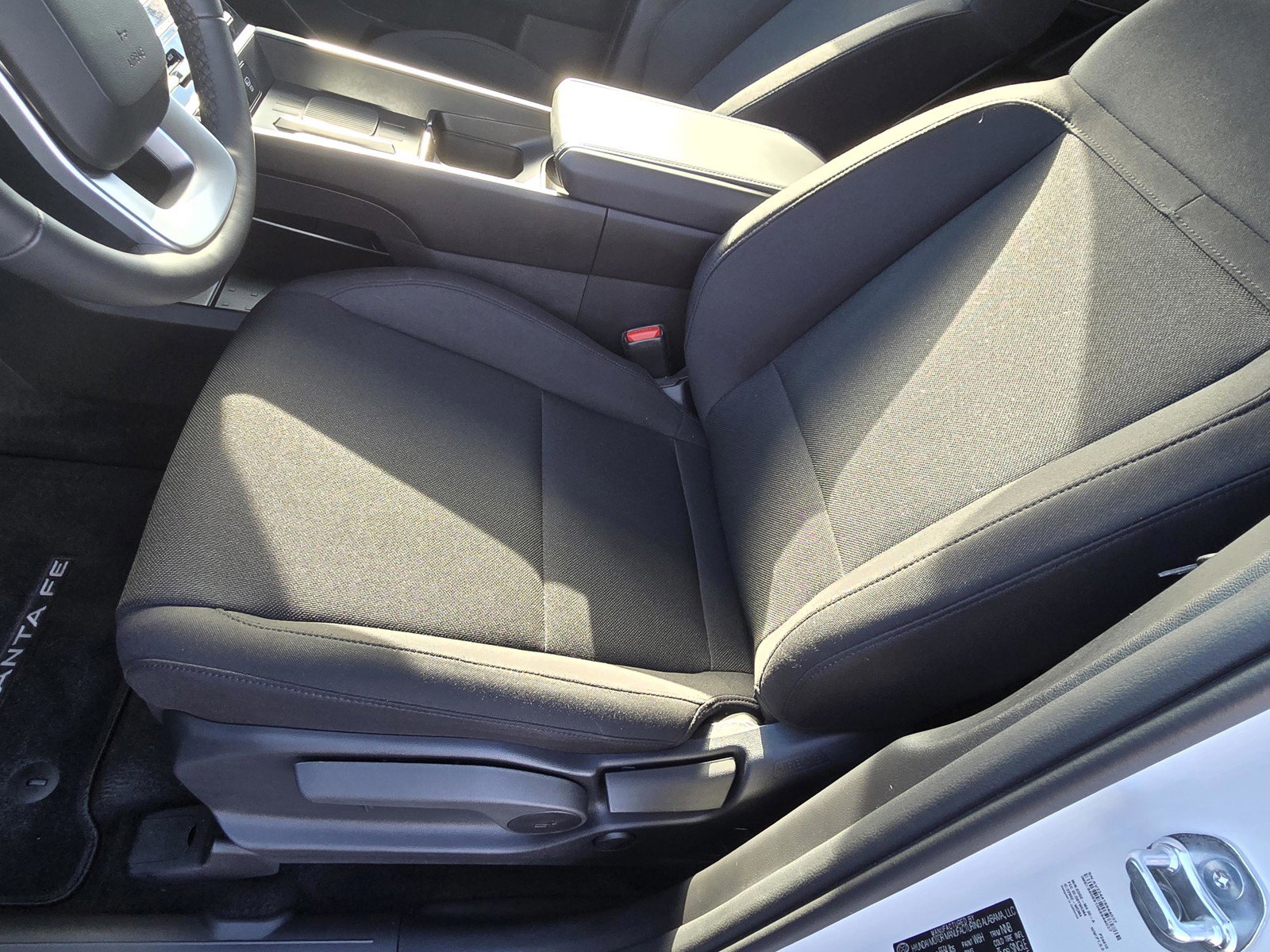 Certified 2025 Hyundai Santa Fe SE image 14