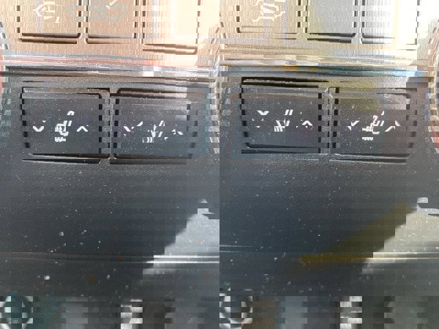 Used 2014 Toyota Tundra Limited image 32