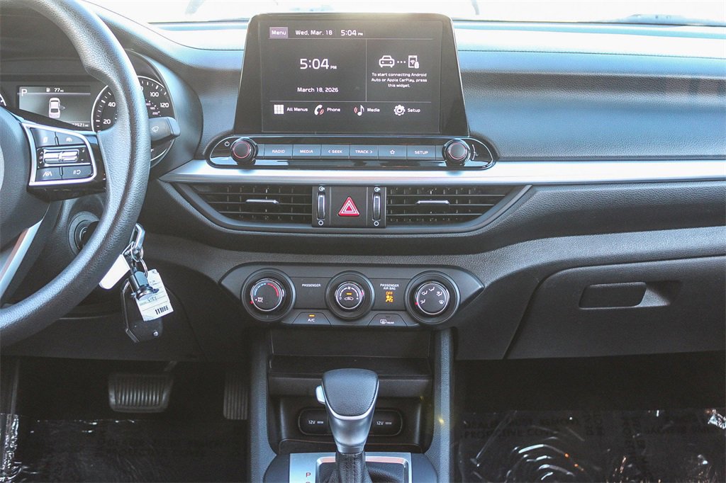 Used 2022 Kia Forte LXS w/ LXS Technology Package image 17