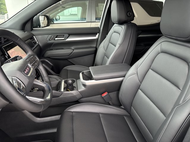 New 2026 GMC Terrain Elevation w/ Elevation Premium Package FWD image 4