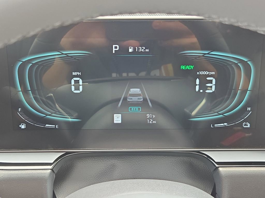 New 2025 Kia Niro EX Touring image 32