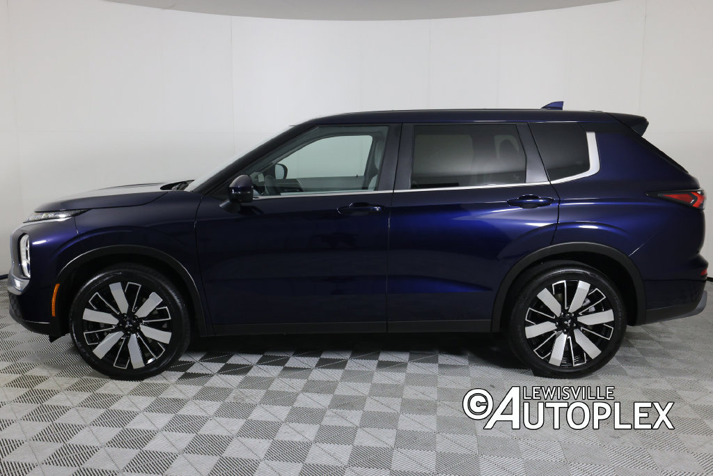 Used 2025 Mitsubishi Outlander SE FWD image 8