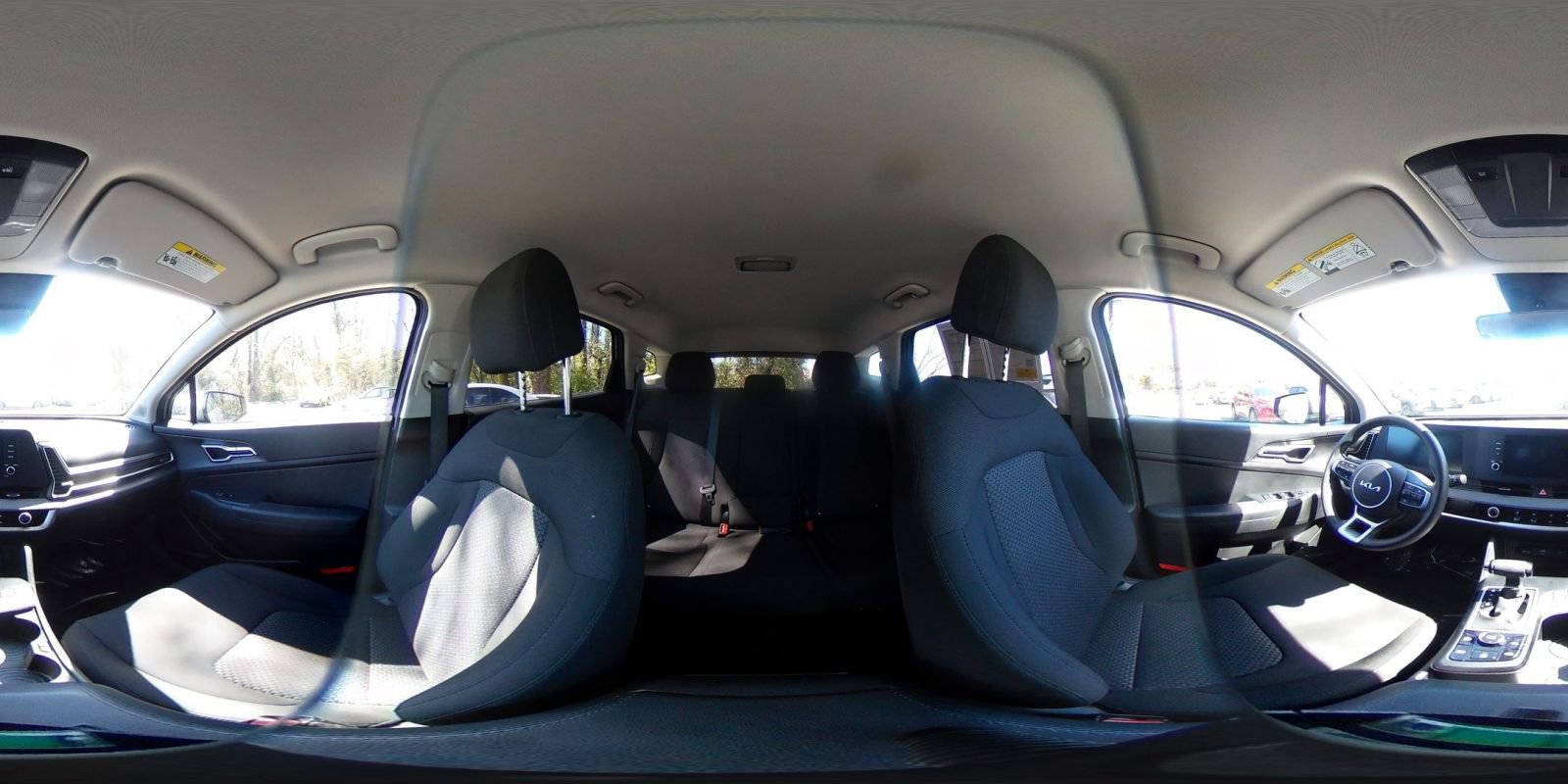 Used 2025 Kia Sportage LX image 41