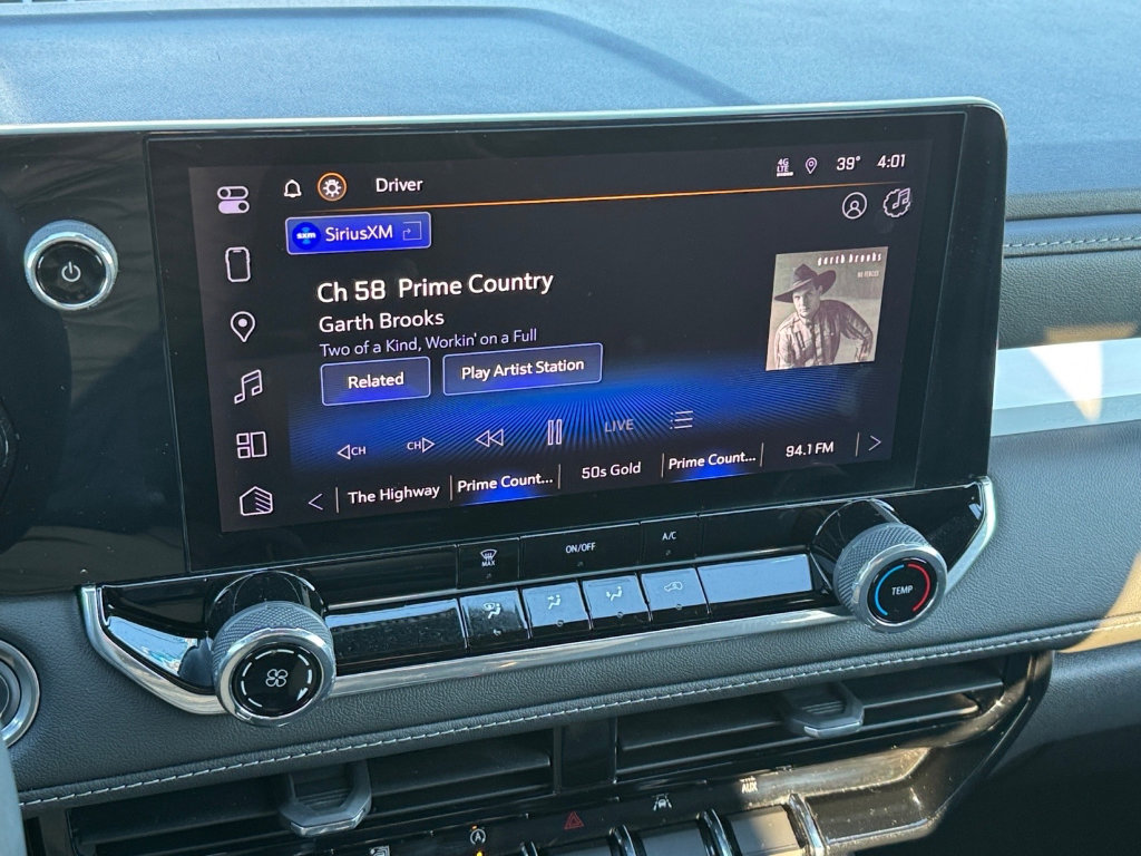 Used 2024 Chevrolet Colorado LT image 20