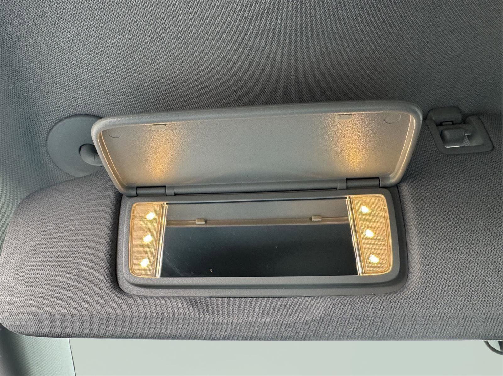 Used 2023 Chevrolet Equinox LT AWD/4WD image 27