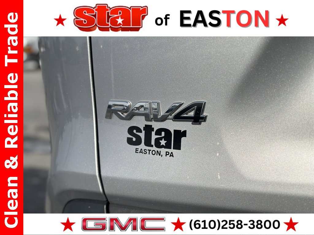 Used 2020 Toyota RAV4 XLE image 29