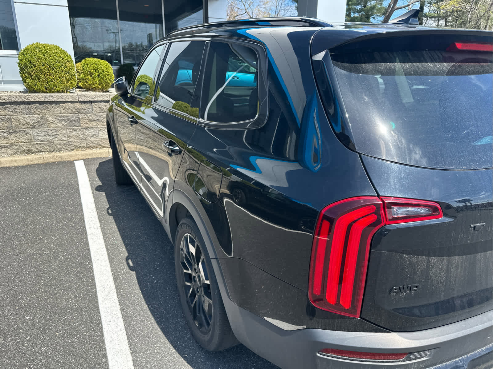 Used 2021 Kia Telluride EX w/ EX Premium Package image 4