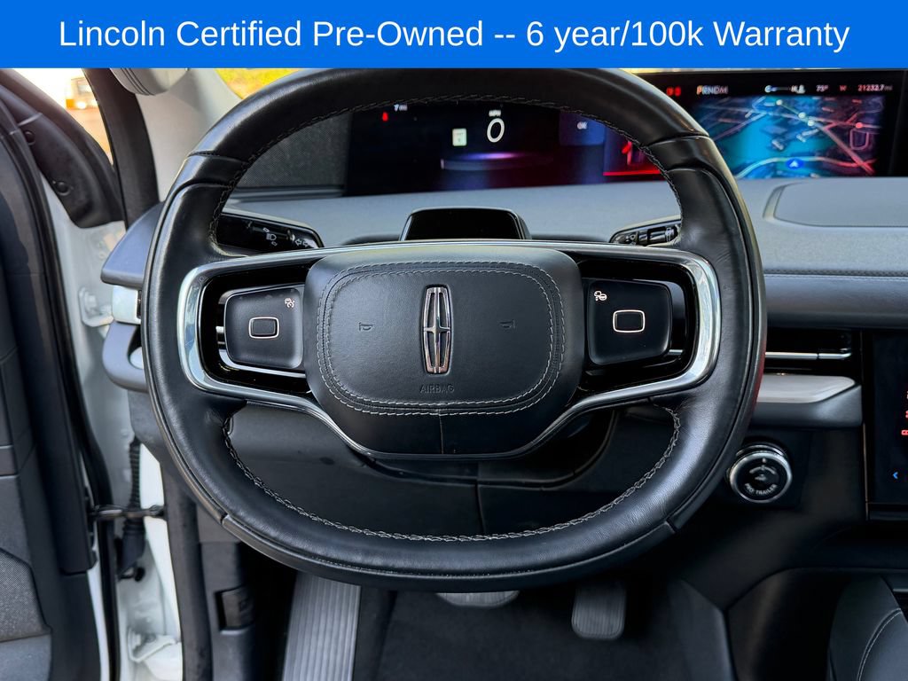 Certified 2025 Lincoln Navigator Reserve AWD/4WD image 15