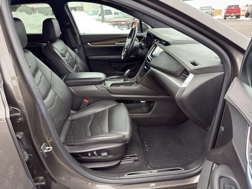 Used 2019 Cadillac XT5 Platinum image 51