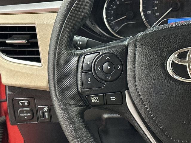 Used 2015 Toyota Corolla LE image 8