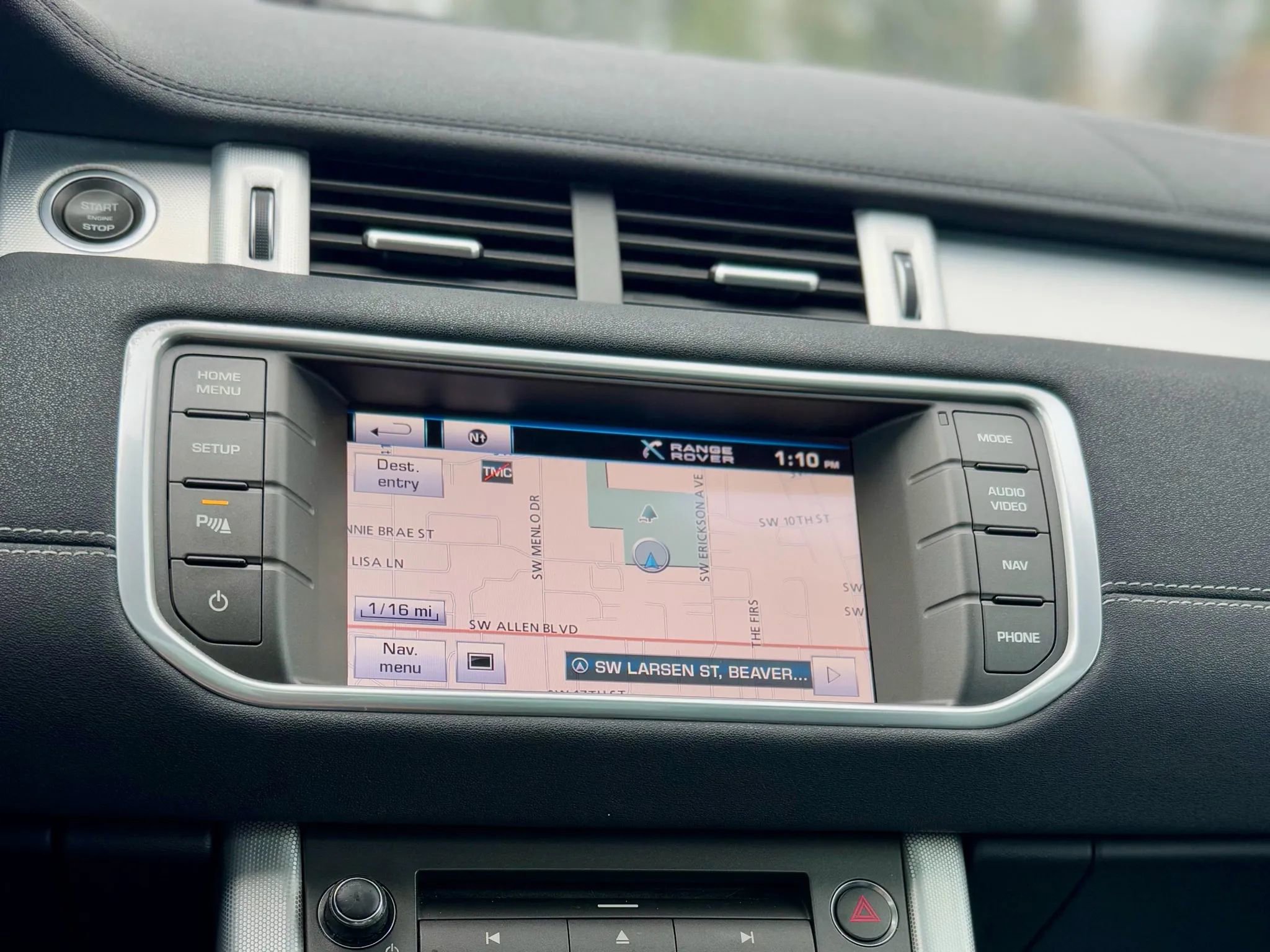 Used 2012 Land Rover Range Rover Evoque Dynamic image 4