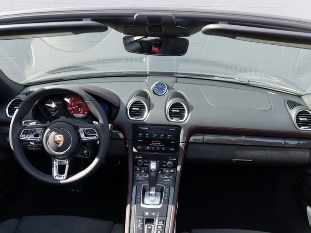 New 2025 Porsche 718 Boxster GTS image 21