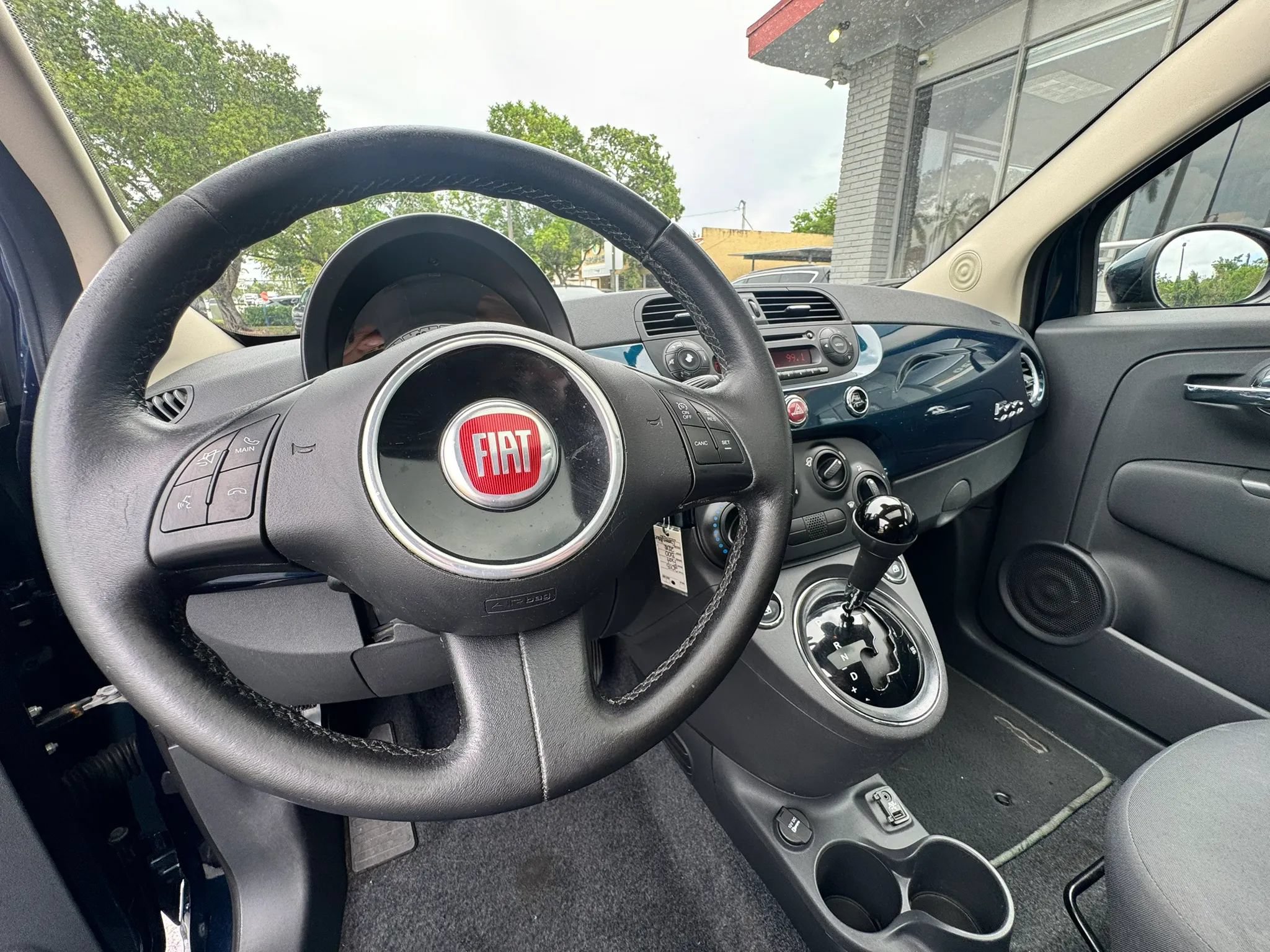 Used 2015 FIAT 500 Pop FWD image 18