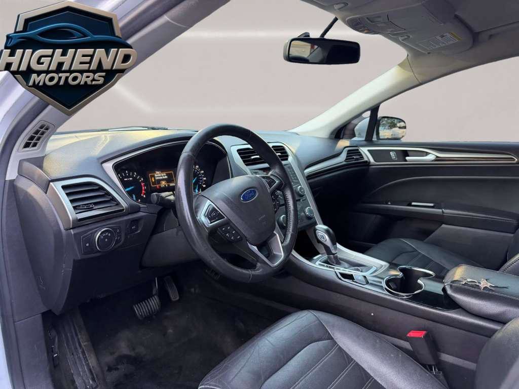 Used 2016 Ford Fusion SE w/ Equipment Group 202A FWD image 12