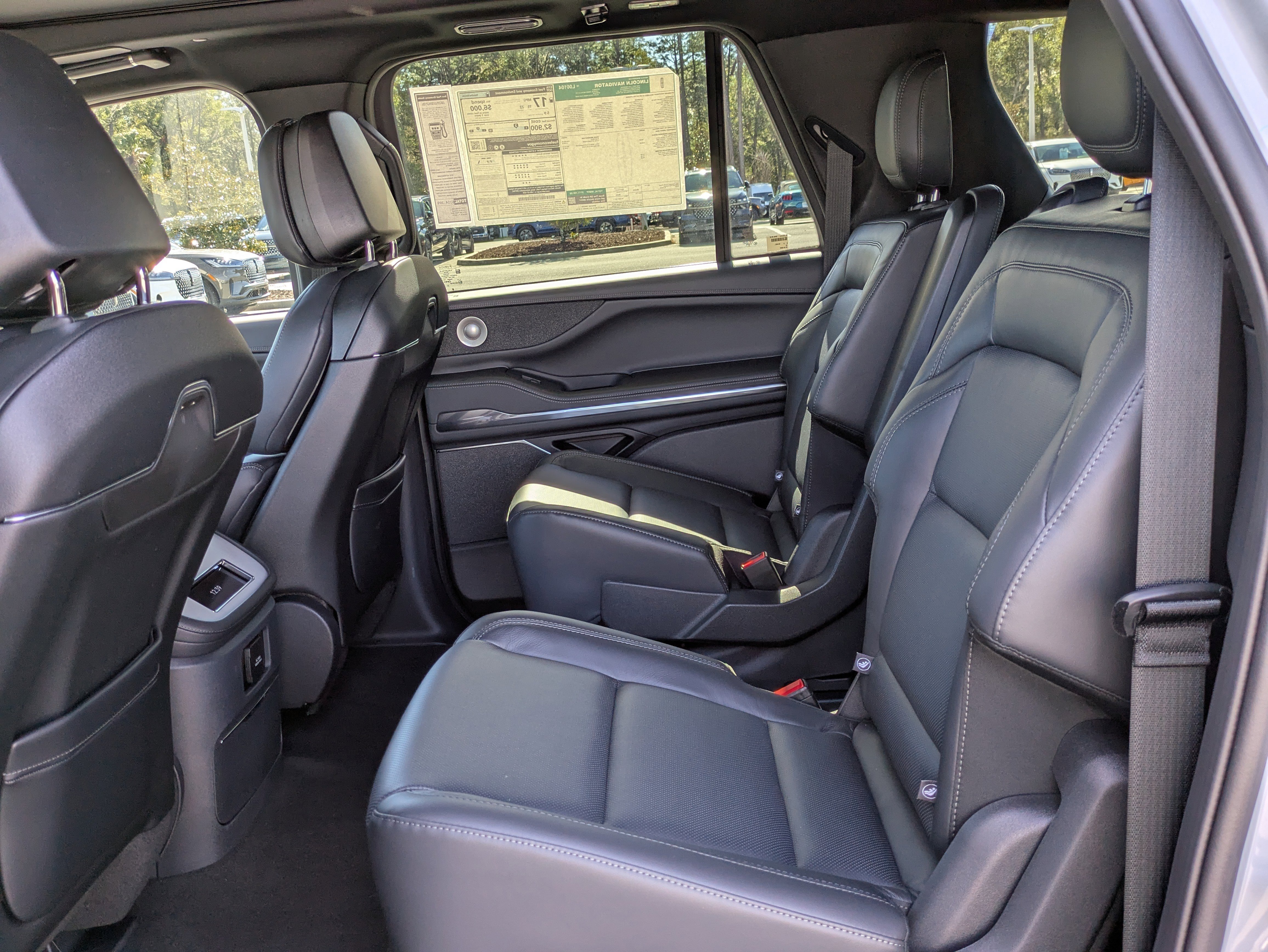 New 2026 Lincoln Navigator L Reserve w/ Jet Appearance Package image 13