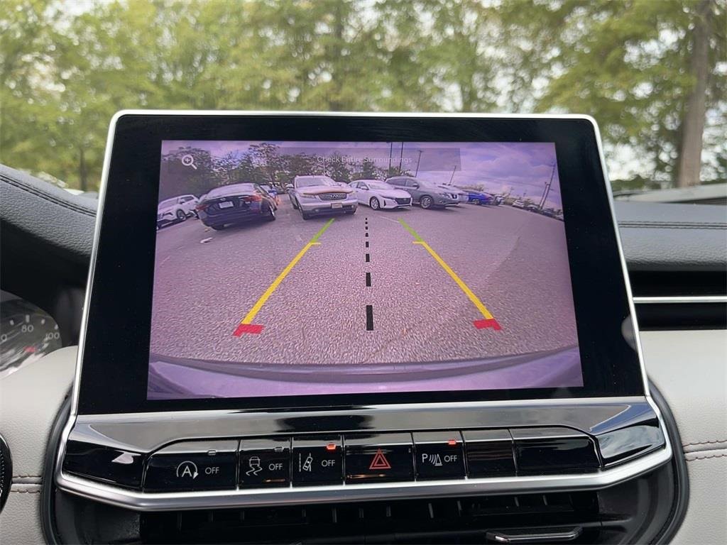 Used 2024 Jeep Compass Limited image 18