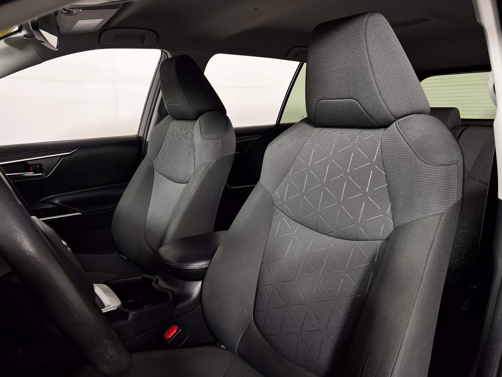Certified 2022 Toyota RAV4 XLE FWD image 13