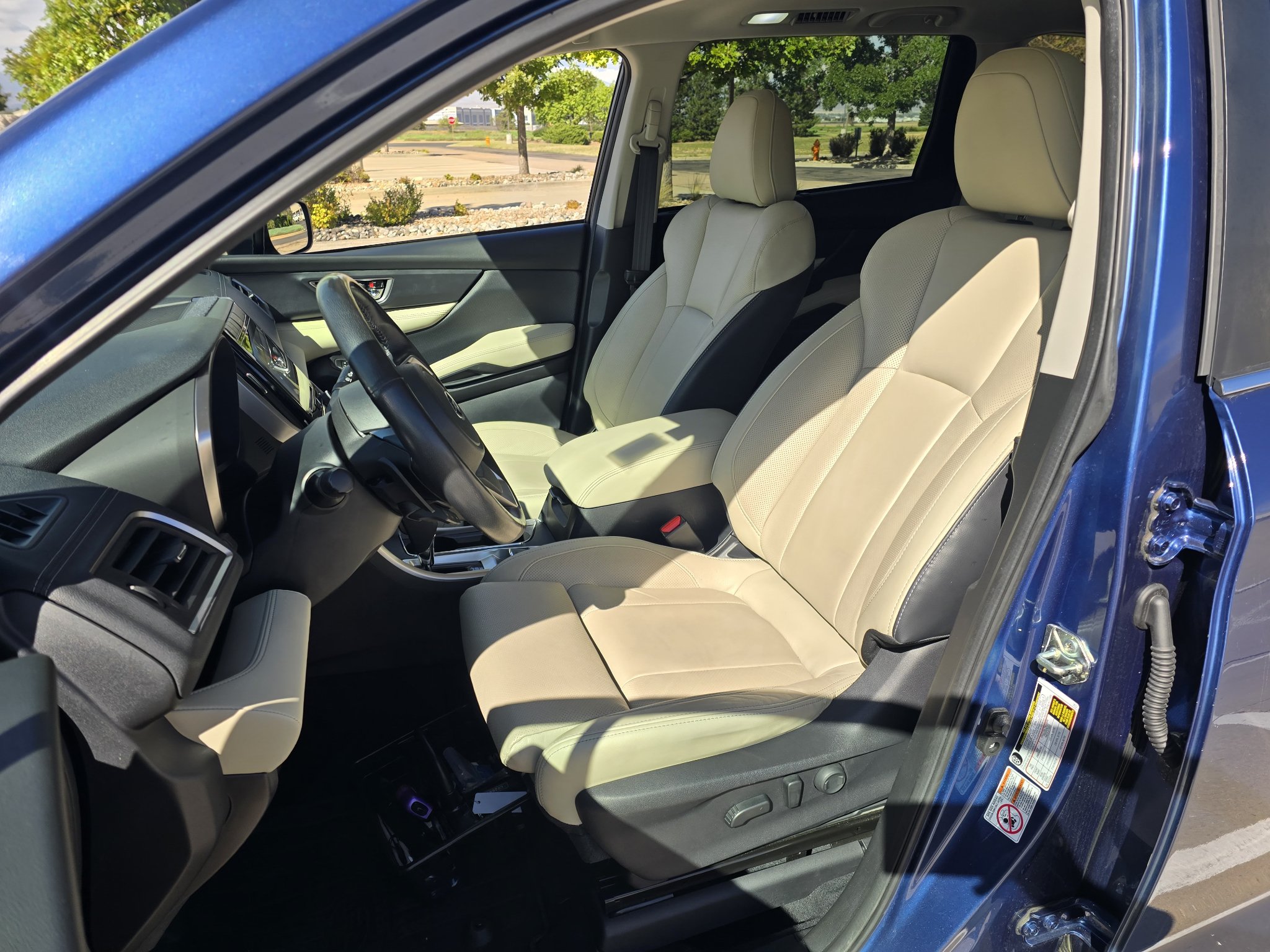 Used 2020 Subaru Ascent Limited w/ Technology Package AWD/4WD image 13