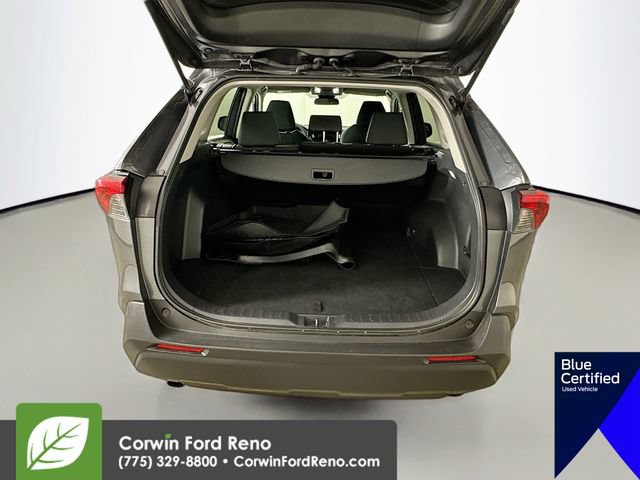 Used 2023 Toyota RAV4 LE AWD/4WD image 28