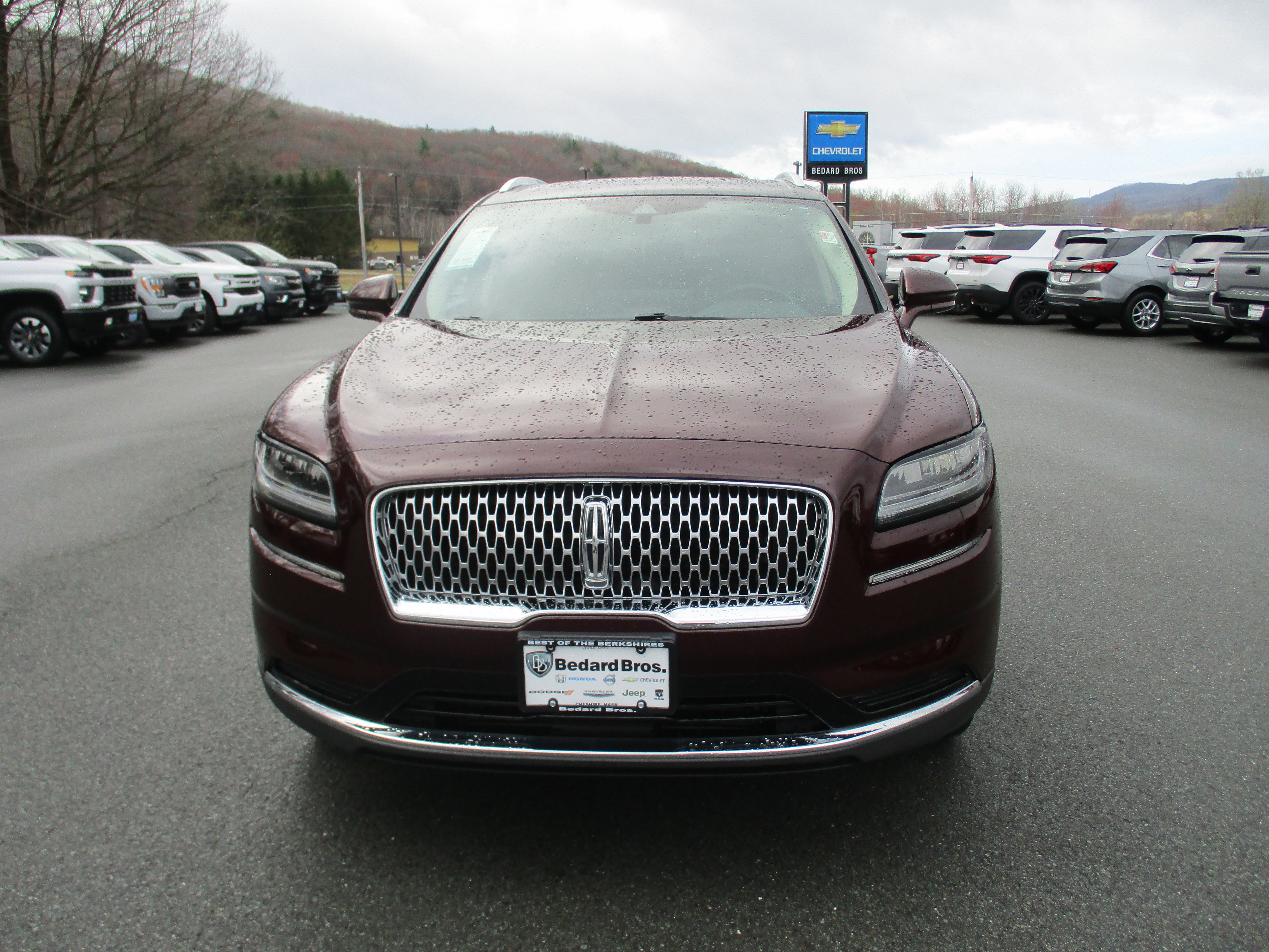 Used 2022 Lincoln Nautilus Reserve w/ Luxury Package AWD/4WD image 2