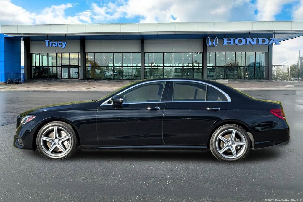 Used 2017 Mercedes-Benz E 300 image 11