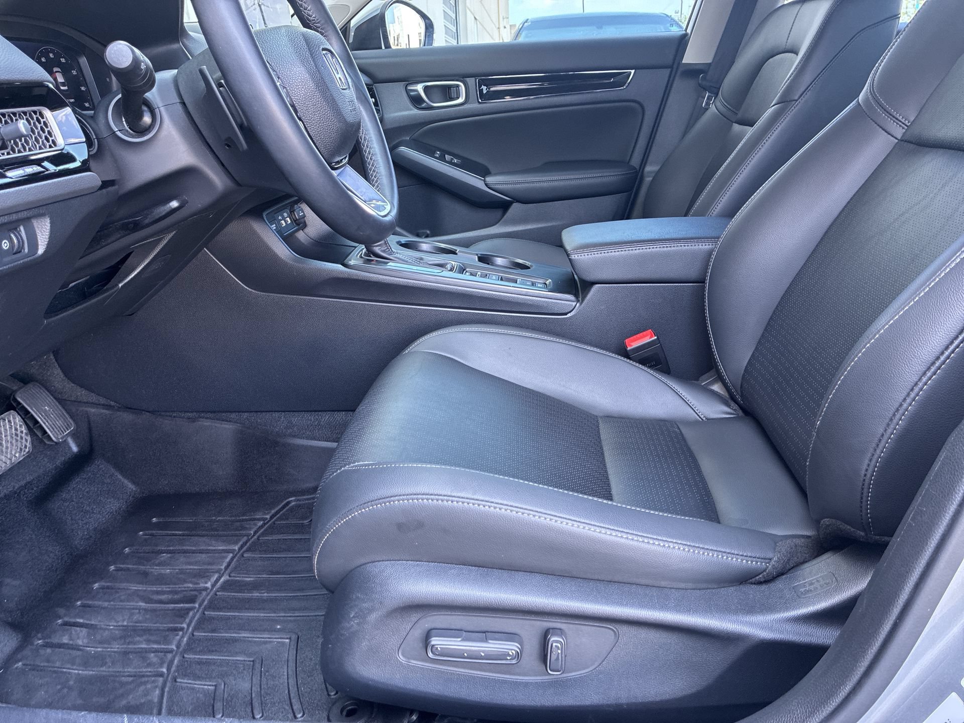 Certified 2024 Honda Civic Touring image 18