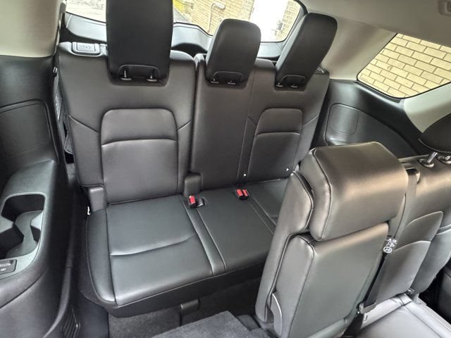 Used 2024 Nissan Pathfinder SL AWD/4WD image 21
